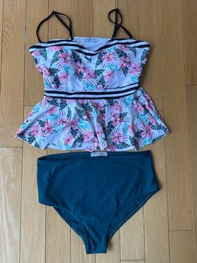 Marinavida Floral Tankini Set with Black & Pink Accents XL